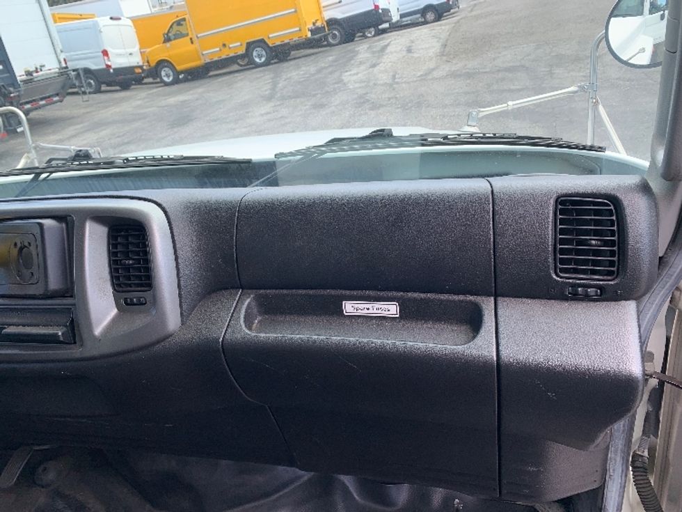 Medium Duty Box Truck-Light and Medium Duty Trucks-Hino-2019-338-Torrance-CA-78,984\n\t\tmiles-$ 50,750 - Image 21