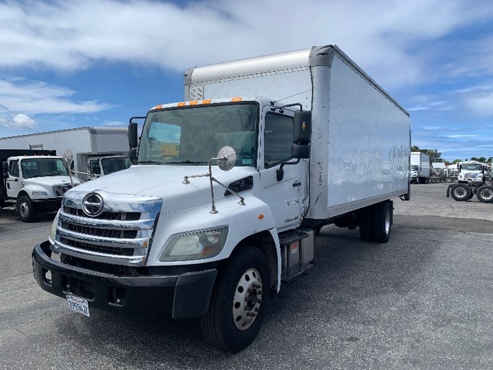 Medium Duty Box Truck-Light and Medium Duty Trucks-Hino-2019-338-Torrance-CA-78,984\n\t\tmiles-$ 50,750 - Image 3