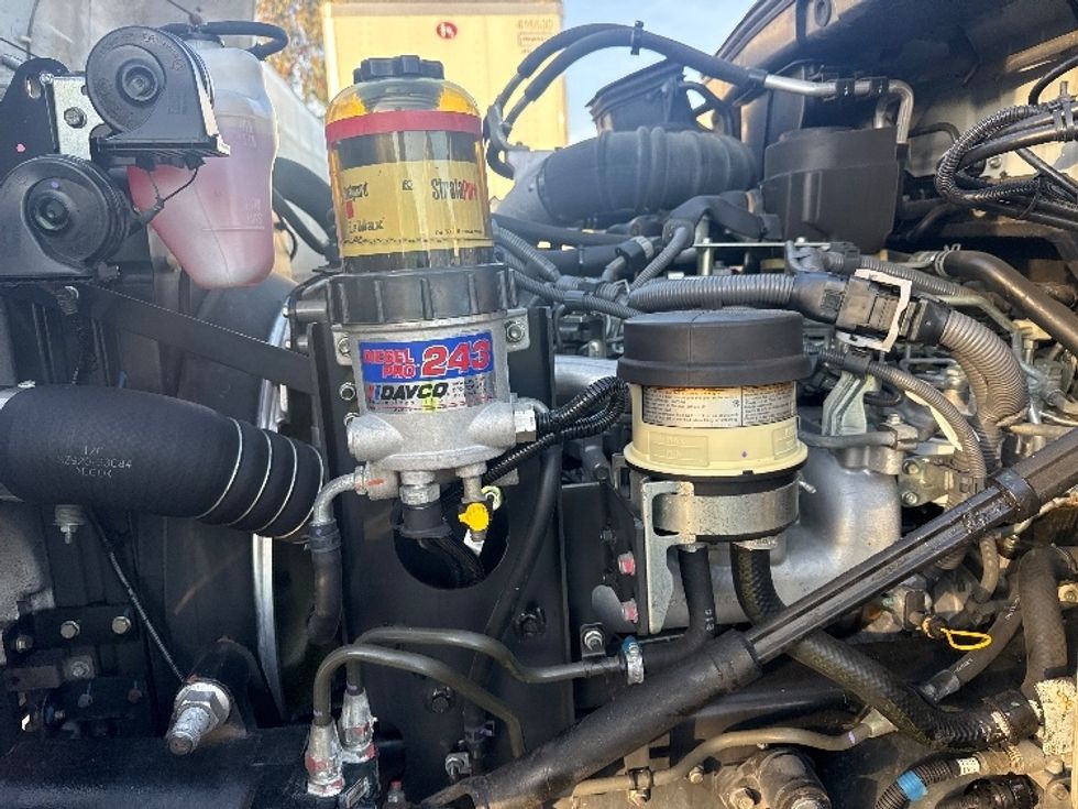 Medium Duty Box Truck-Light and Medium Duty Trucks-Hino-2019-338-Torrance-CA-86,127\n\t\tmiles-$ 49,250 - Image 24