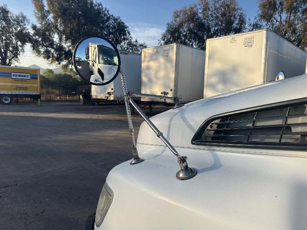 Medium Duty Box Truck-Light and Medium Duty Trucks-Hino-2019-338-Torrance-CA-86,127\n\t\tmiles-$ 49,250 - Image 28