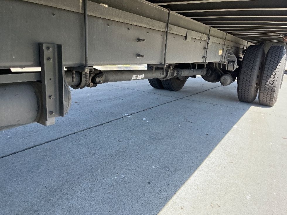 Medium Duty Box Truck-Light and Medium Duty Trucks-Hino-2019-338-Torrance-CA-86,127\n\t\tmiles-$ 49,250 - Image 5
