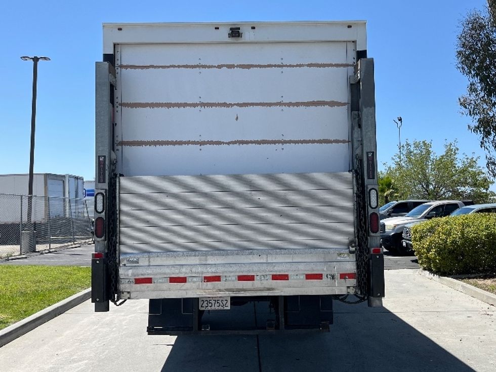Medium Duty Box Truck-Light and Medium Duty Trucks-Hino-2019-338-Torrance-CA-86,127\n\t\tmiles-$ 49,250 - Image 7