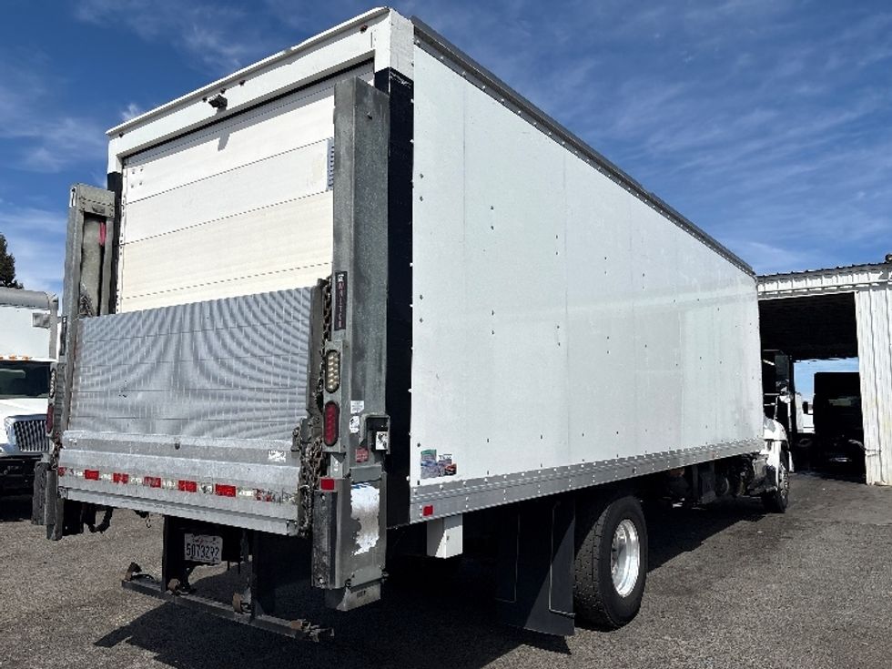 Medium Duty Box Truck-Light and Medium Duty Trucks-Hino-2019-338-West Sacramento-CA-116,879\n\t\tmiles-$ 49,500 - Image 13