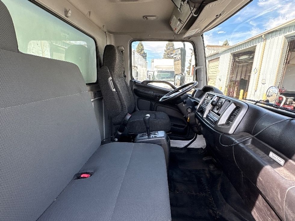 Medium Duty Box Truck-Light and Medium Duty Trucks-Hino-2019-338-West Sacramento-CA-116,879\n\t\tmiles-$ 49,500 - Image 22