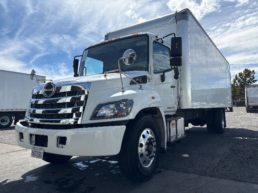 Medium Duty Box Truck-Light and Medium Duty Trucks-Hino-2019-338-West Sacramento-CA-116,879\n\t\tmiles-$ 49,500 - Image 3