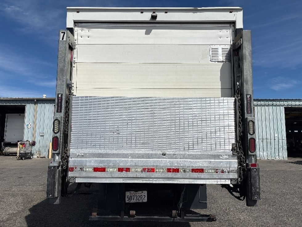 Medium Duty Box Truck-Light and Medium Duty Trucks-Hino-2019-338-West Sacramento-CA-116,879\n\t\tmiles-$ 49,500 - Image 7