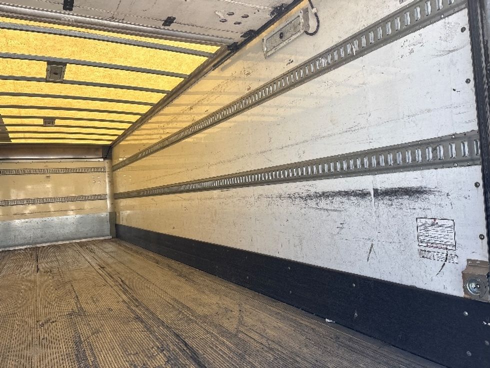 Medium Duty Box Truck-Light and Medium Duty Trucks-Hino-2019-338-West Sacramento-CA-48,808\n\t\tmiles-$ 52,500 - Image 12