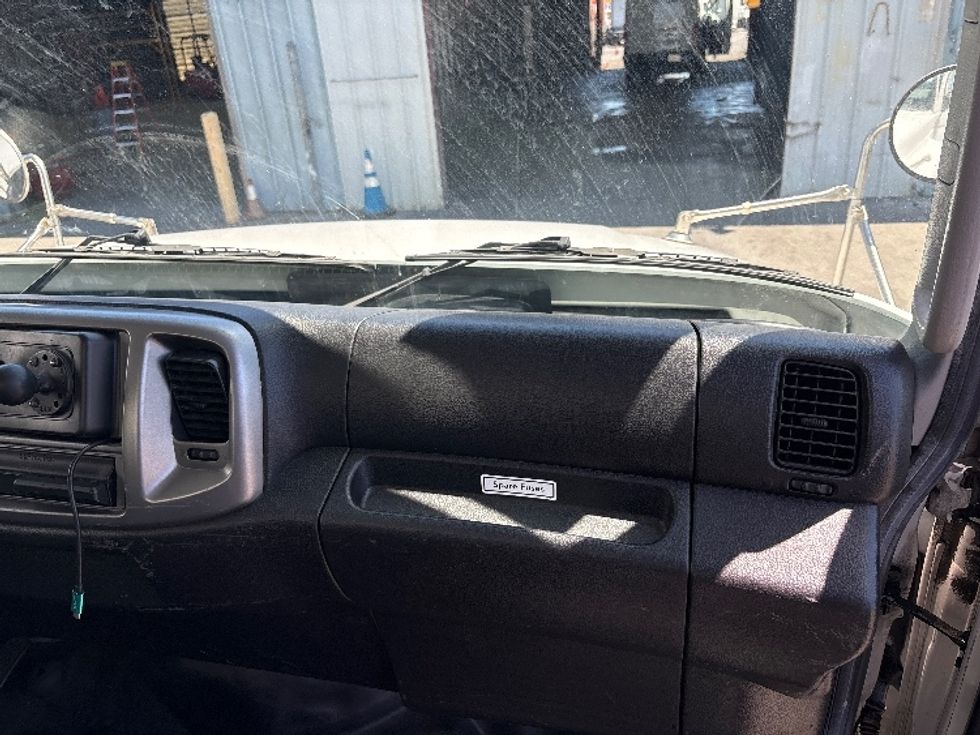 Medium Duty Box Truck-Light and Medium Duty Trucks-Hino-2019-338-West Sacramento-CA-48,808\n\t\tmiles-$ 52,500 - Image 21