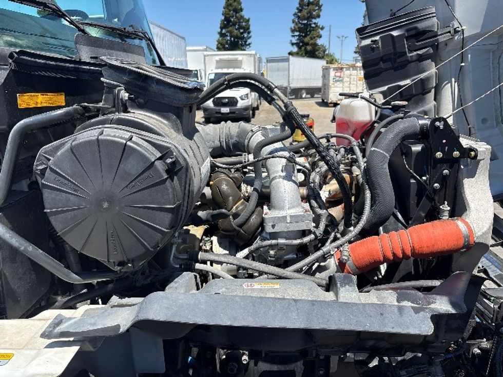 Medium Duty Box Truck-Light and Medium Duty Trucks-Hino-2019-338-West Sacramento-CA-48,808\n\t\tmiles-$ 52,500 - Image 23