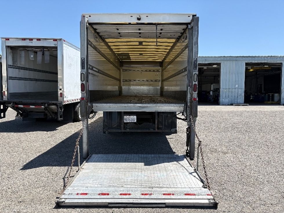 Medium Duty Box Truck-Light and Medium Duty Trucks-Hino-2019-338-West Sacramento-CA-48,808\n\t\tmiles-$ 52,500 - Image 9