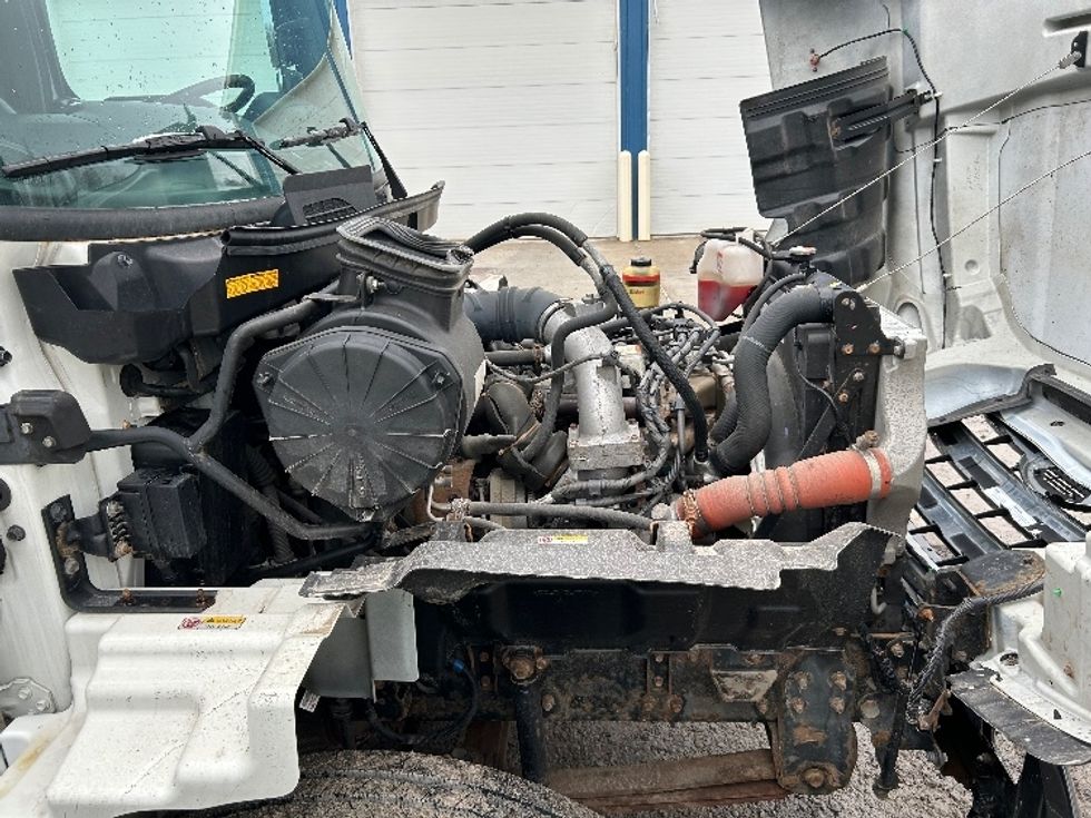 Medium Duty Box Truck-Light and Medium Duty Trucks-Hino-2019-338-Whitesboro-NY-78,992\n\t\tmiles-$ 53,250 - Image 22