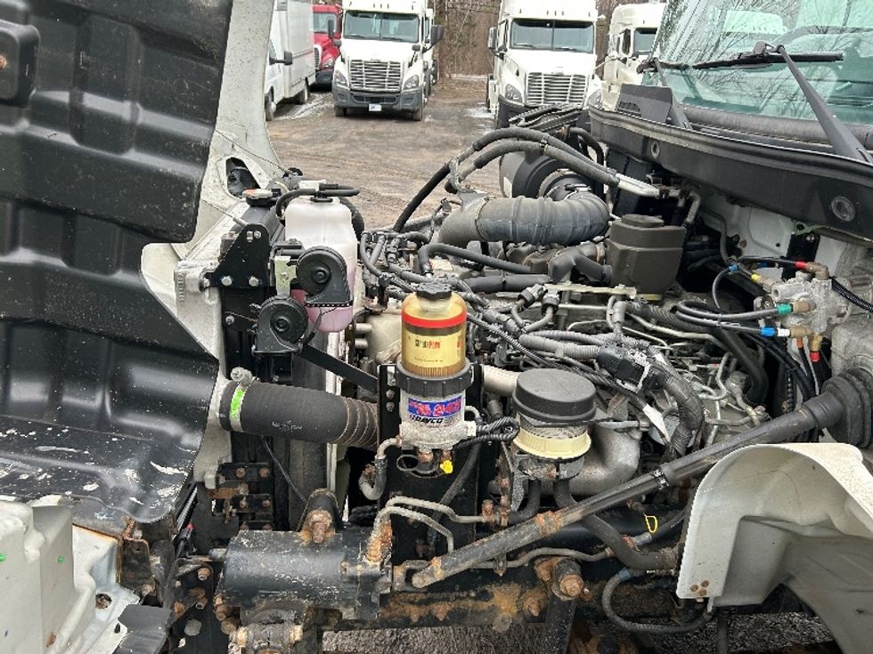 Medium Duty Box Truck-Light and Medium Duty Trucks-Hino-2019-338-Whitesboro-NY-78,992\n\t\tmiles-$ 53,250 - Image 23