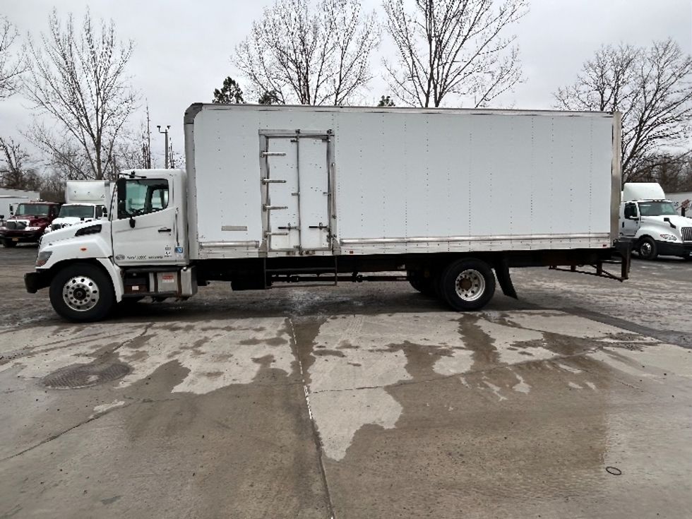 Medium Duty Box Truck-Light and Medium Duty Trucks-Hino-2019-338-Whitesboro-NY-78,992\n\t\tmiles-$ 53,250 - Image 4