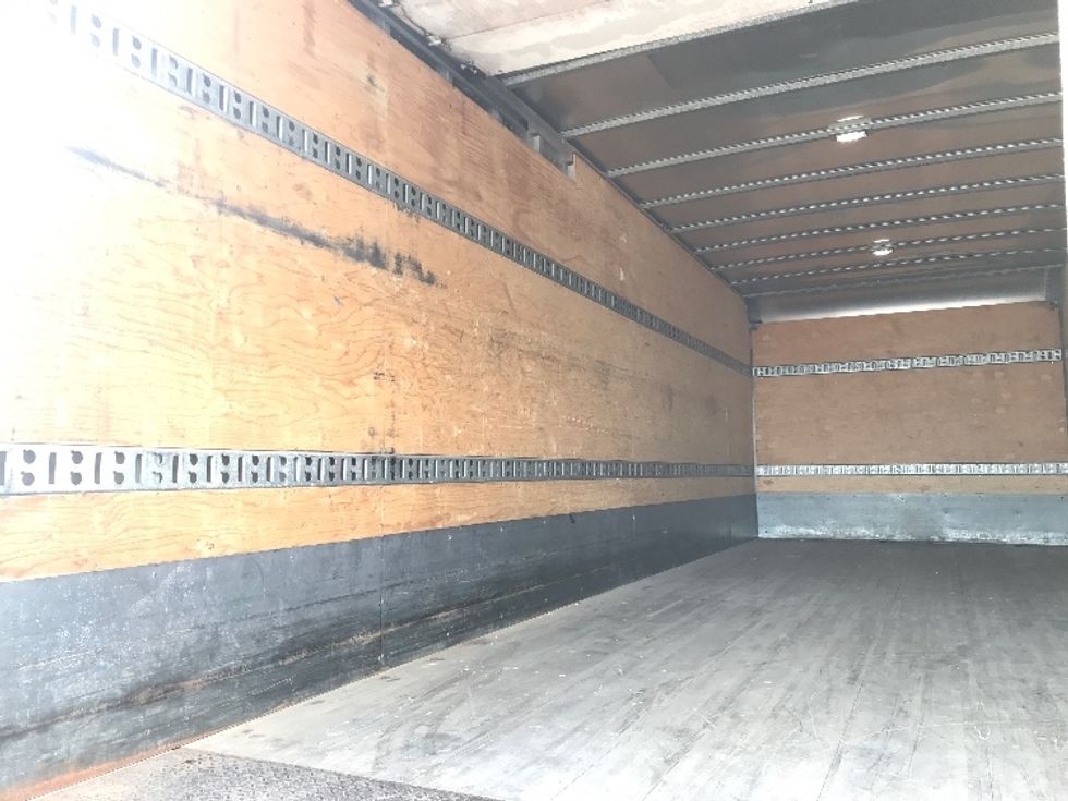 Medium Duty Box Truck-Light and Medium Duty Trucks-Hino-2019-358-Saint Laurent-PQ-285,770\n\t\tkm-$ 56,500 - Image 11