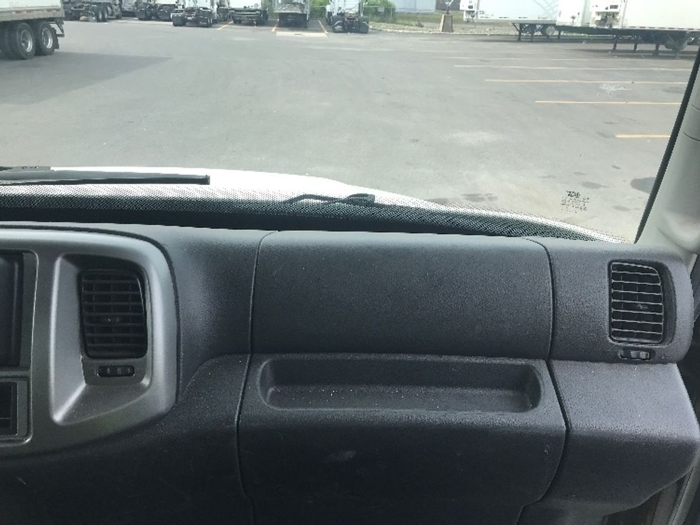 Medium Duty Box Truck-Light and Medium Duty Trucks-Hino-2019-358-Saint Laurent-PQ-285,770\n\t\tkm-$ 56,500 - Image 21