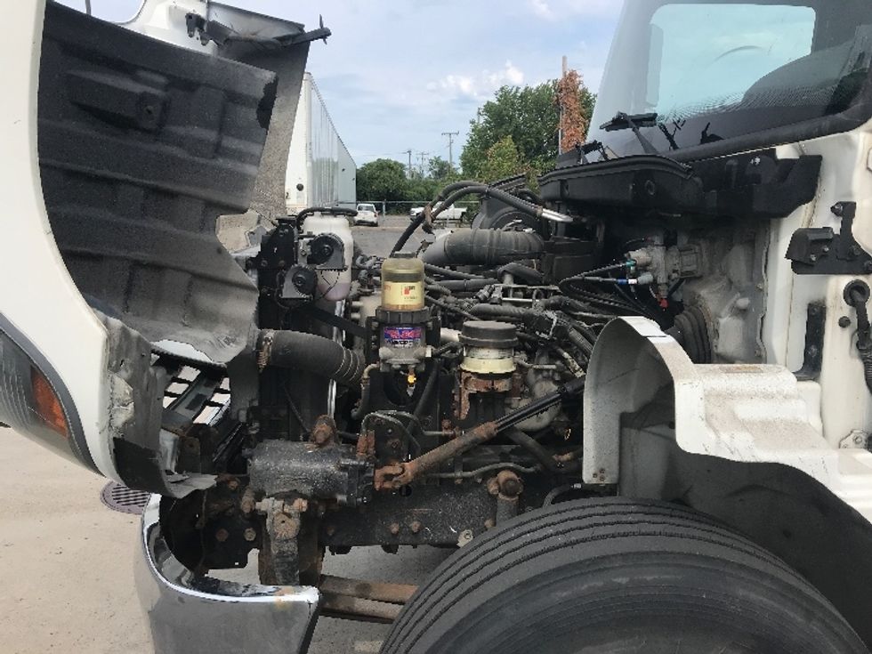 Medium Duty Box Truck-Light and Medium Duty Trucks-Hino-2019-358-Saint Laurent-PQ-285,770\n\t\tkm-$ 56,500 - Image 24