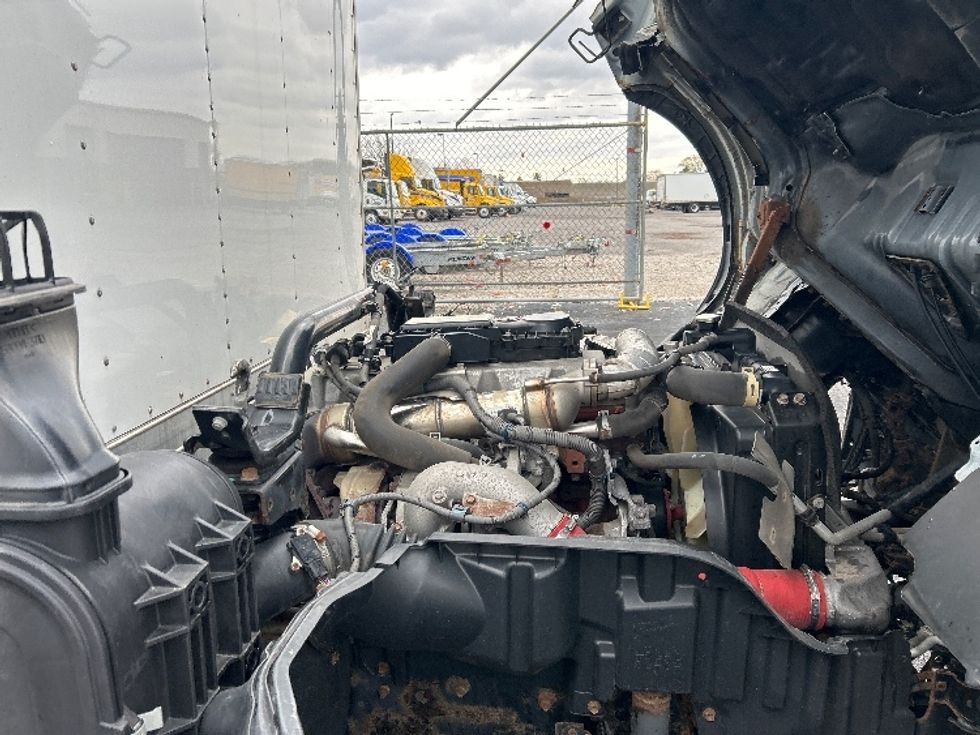 Medium Duty Box Truck-Light and Medium Duty Trucks-Hino-2020-155-Fredonia-NY-127,798\n\t\tmiles-$ 35,750 - Image 23