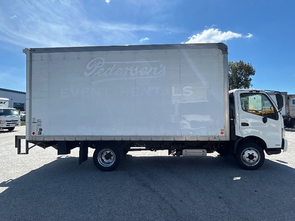 Medium Duty Box Truck-Light and Medium Duty Trucks-Hino-2020-195-Abbotsford-BC-148,800\n\t\tkm-$ 54,500 - Image 15