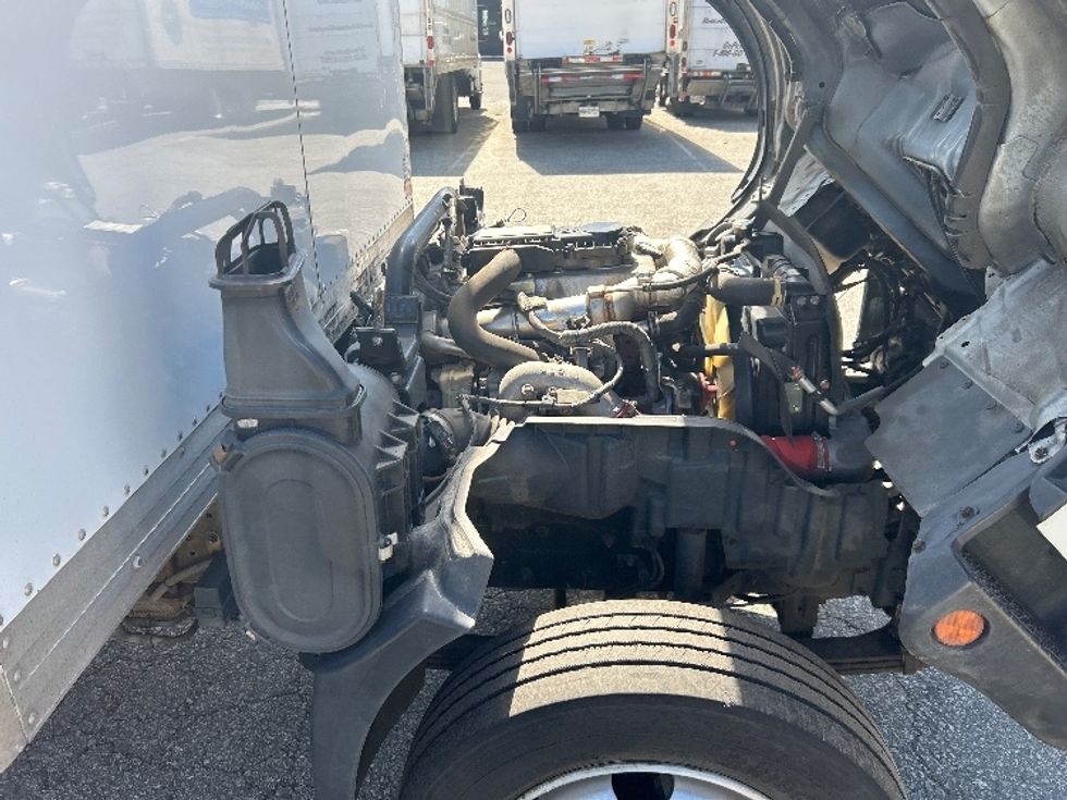 Medium Duty Box Truck-Light and Medium Duty Trucks-Hino-2020-195-Abbotsford-BC-148,800\n\t\tkm-$ 54,500 - Image 23