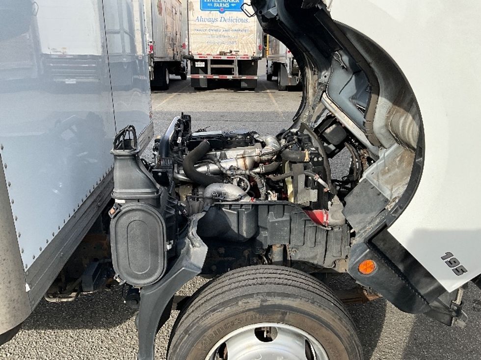 Medium Duty Box Truck-Light and Medium Duty Trucks-Hino-2020-195-Abbotsford-BC-162,553\n\t\tkm-$ 53,250 - Image 23
