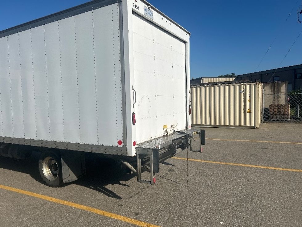 Medium Duty Box Truck-Light and Medium Duty Trucks-Hino-2020-195-Abbotsford-BC-229,512\n\t\tkm-$ 56,250 - Image 6