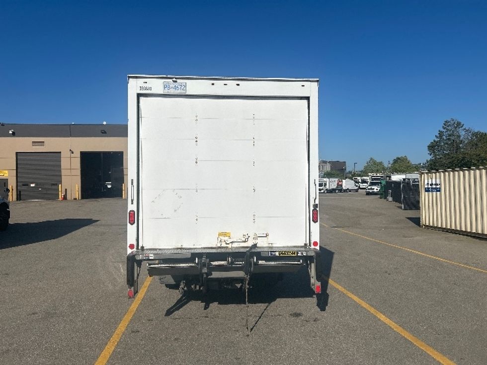 Medium Duty Box Truck-Light and Medium Duty Trucks-Hino-2020-195-Abbotsford-BC-229,512\n\t\tkm-$ 56,250 - Image 7