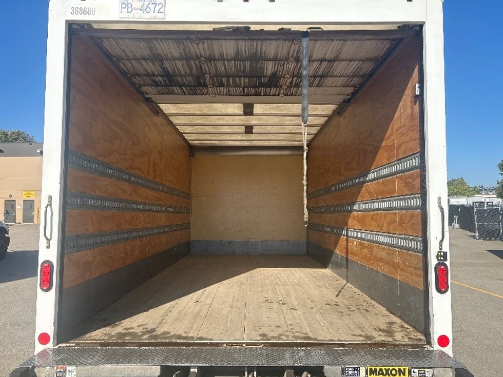Medium Duty Box Truck-Light and Medium Duty Trucks-Hino-2020-195-Abbotsford-BC-229,512\n\t\tkm-$ 56,250 - Image 8