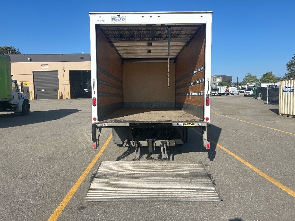 Medium Duty Box Truck-Light and Medium Duty Trucks-Hino-2020-195-Abbotsford-BC-229,512\n\t\tkm-$ 56,250 - Image 9