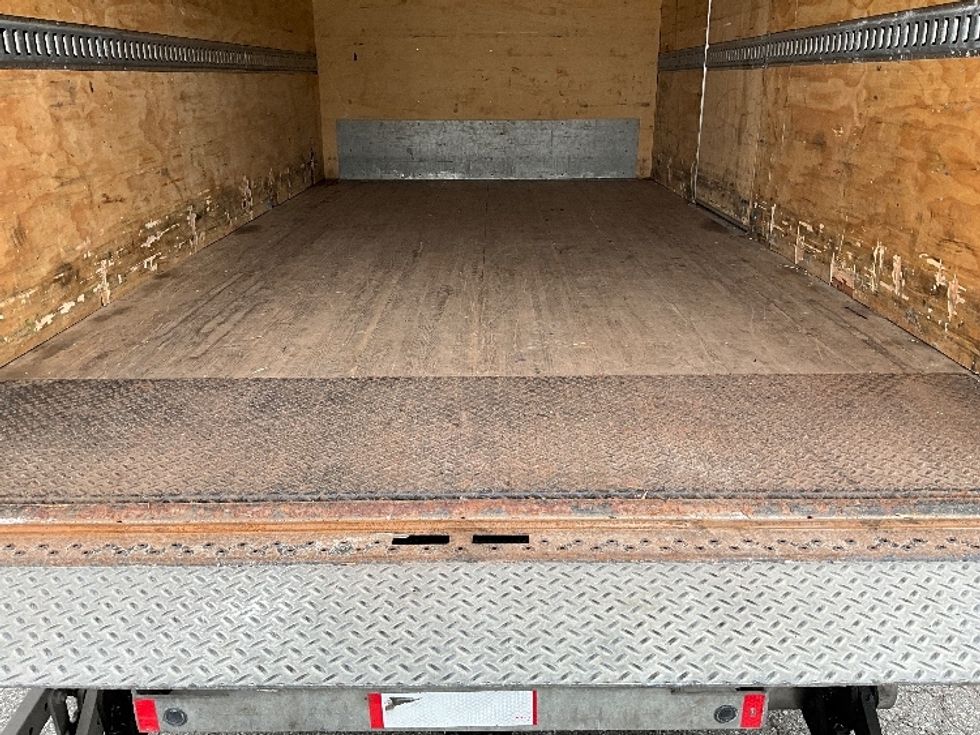 Medium Duty Box Truck-Light and Medium Duty Trucks-Hino-2020-195-Abbotsford-BC-48,547\n\t\tkm-$ 73,500 - Image 10