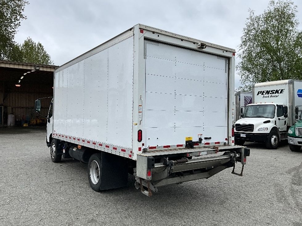 Medium Duty Box Truck-Light and Medium Duty Trucks-Hino-2020-195-Abbotsford-BC-48,547\n\t\tkm-$ 73,500 - Image 6