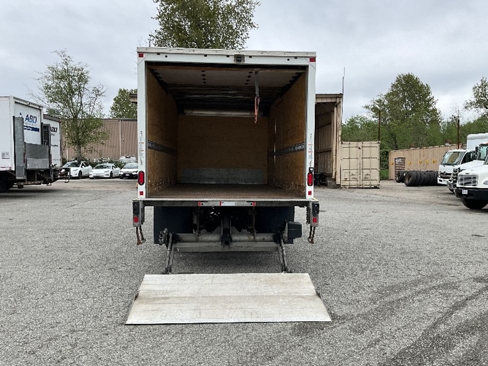 Medium Duty Box Truck-Light and Medium Duty Trucks-Hino-2020-195-Abbotsford-BC-48,547\n\t\tkm-$ 73,500 - Image 9