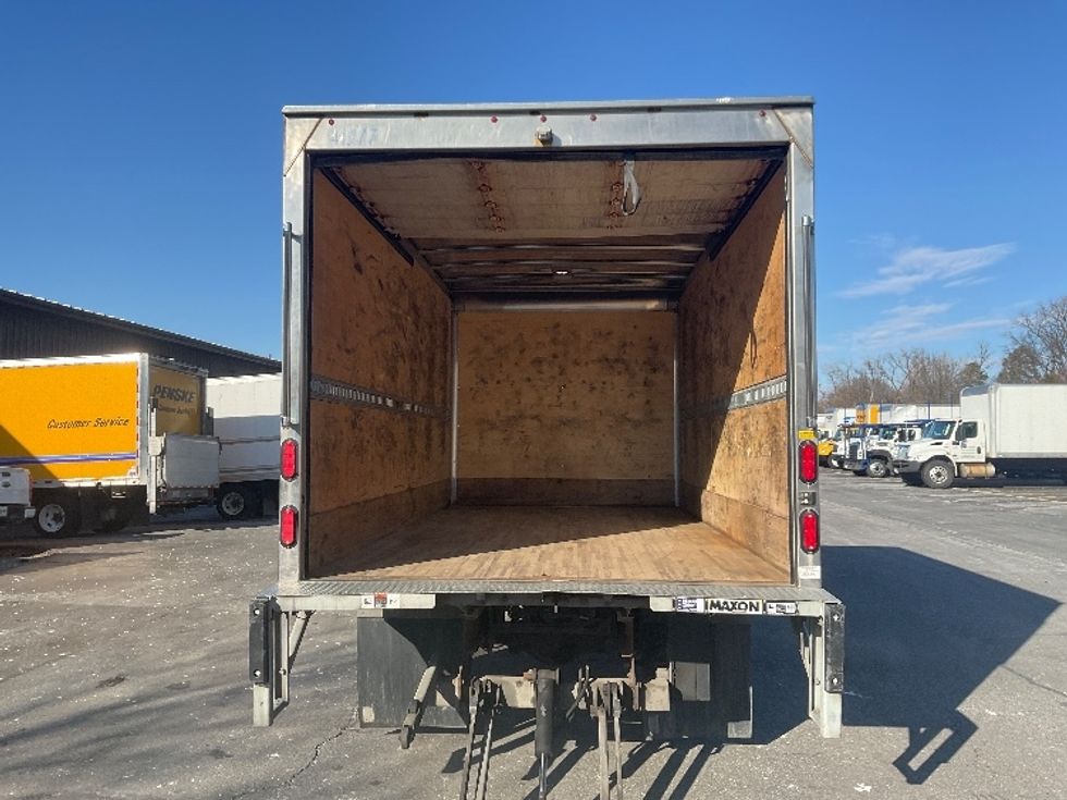 Medium Duty Box Truck-Light and Medium Duty Trucks-Hino-2020-195-Albany-NY-150,727\n\t\tmiles-$ 34,750 - Image 8