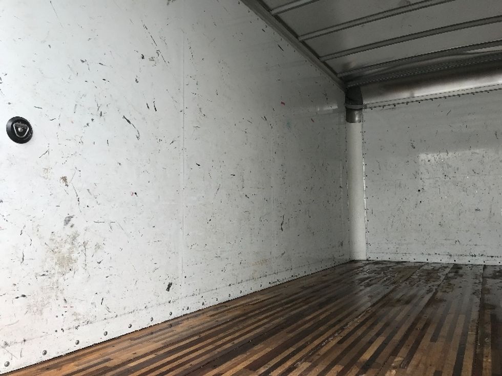 Medium Duty Box Truck-Light and Medium Duty Trucks-Hino-2020-195-Bensalem-PA-110,205\n\t\tmiles-$ 41,250 - Image 10