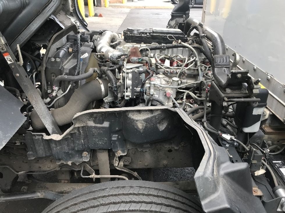 Medium Duty Box Truck-Light and Medium Duty Trucks-Hino-2020-195-Bensalem-PA-110,205\n\t\tmiles-$ 41,250 - Image 23