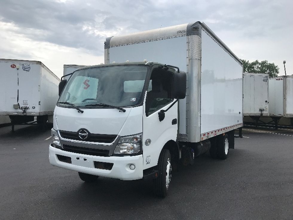 Medium Duty Box Truck-Light and Medium Duty Trucks-Hino-2020-195-Bensalem-PA-110,205\n\t\tmiles-$ 41,250 - Image 3