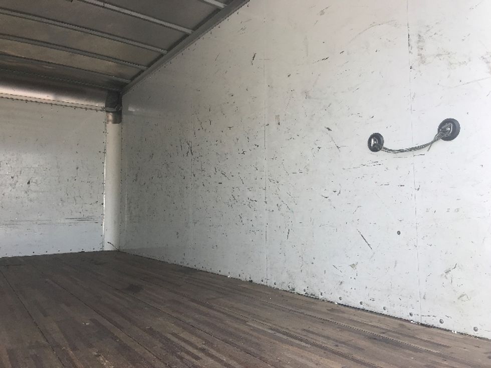 Medium Duty Box Truck-Light and Medium Duty Trucks-Hino-2020-195-Bensalem-PA-123,673\n\t\tmiles-$ 39,750 - Image 11