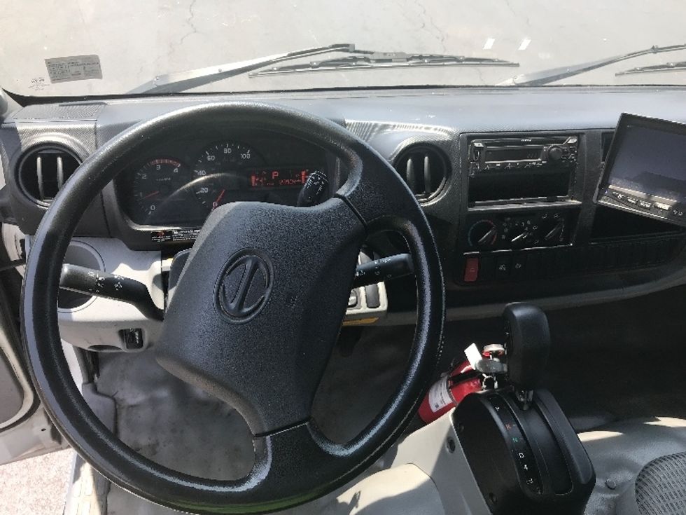 Medium Duty Box Truck-Light and Medium Duty Trucks-Hino-2020-195-Bensalem-PA-123,673\n\t\tmiles-$ 39,750 - Image 16