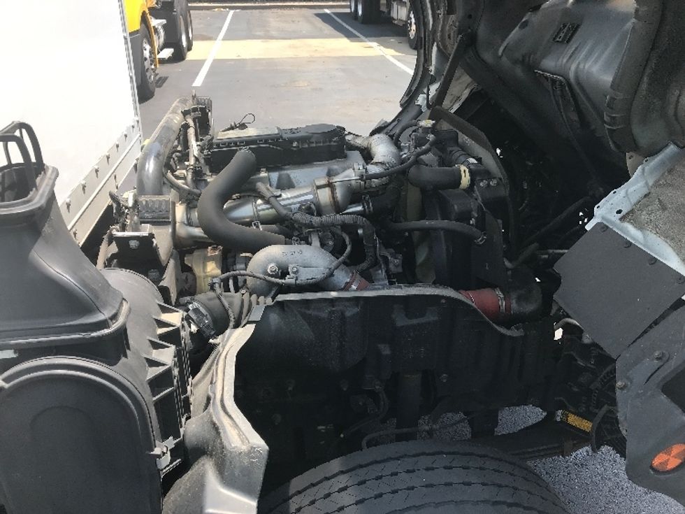 Medium Duty Box Truck-Light and Medium Duty Trucks-Hino-2020-195-Bensalem-PA-123,673\n\t\tmiles-$ 39,750 - Image 22