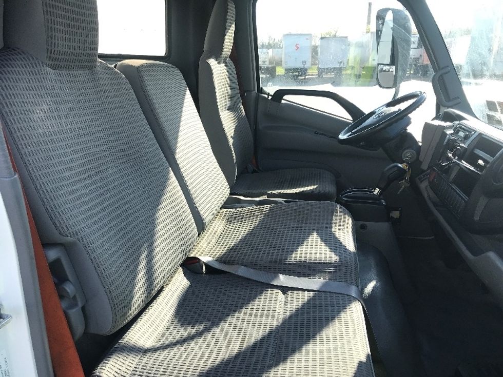 Medium Duty Box Truck-Light and Medium Duty Trucks-Hino-2020-195-Bensalem-PA-127,331\n\t\tmiles-$ 40,000 - Image 22