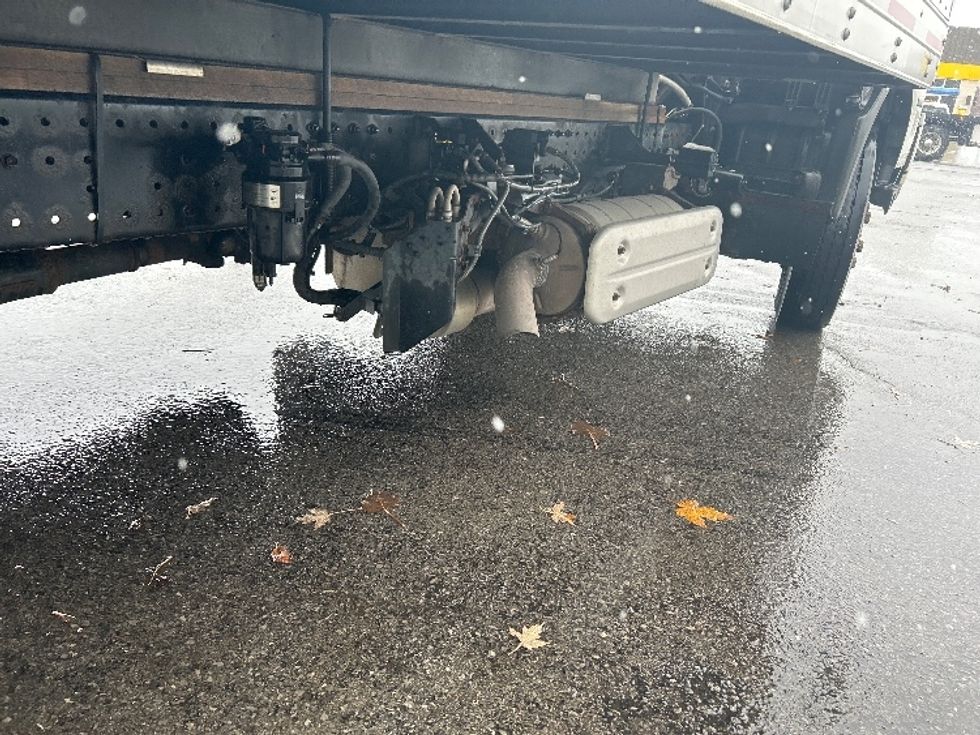 Medium Duty Box Truck-Light and Medium Duty Trucks-Hino-2020-195-Buffalo-NY-110,929\n\t\tmiles-$ 39,500 - Image 14