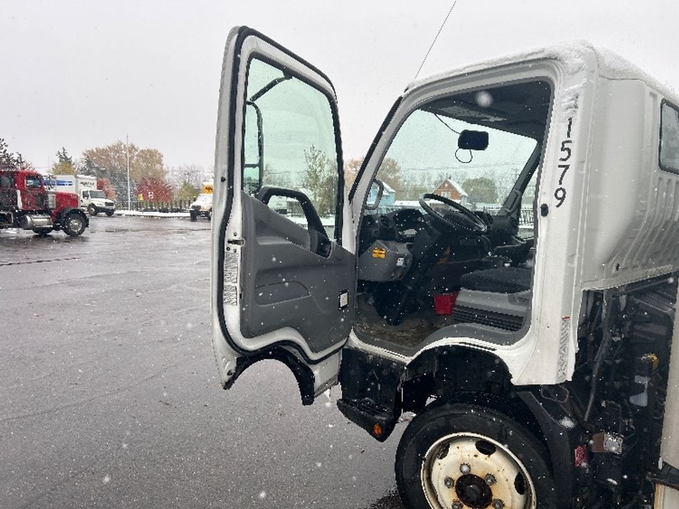 Medium Duty Box Truck-Light and Medium Duty Trucks-Hino-2020-195-Buffalo-NY-110,929\n\t\tmiles-$ 39,500 - Image 16