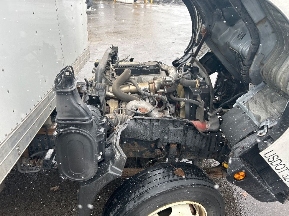 Medium Duty Box Truck-Light and Medium Duty Trucks-Hino-2020-195-Buffalo-NY-110,929\n\t\tmiles-$ 39,500 - Image 23