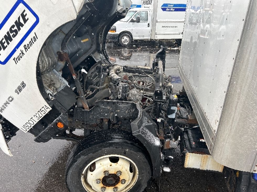 Medium Duty Box Truck-Light and Medium Duty Trucks-Hino-2020-195-Buffalo-NY-110,929\n\t\tmiles-$ 39,500 - Image 24