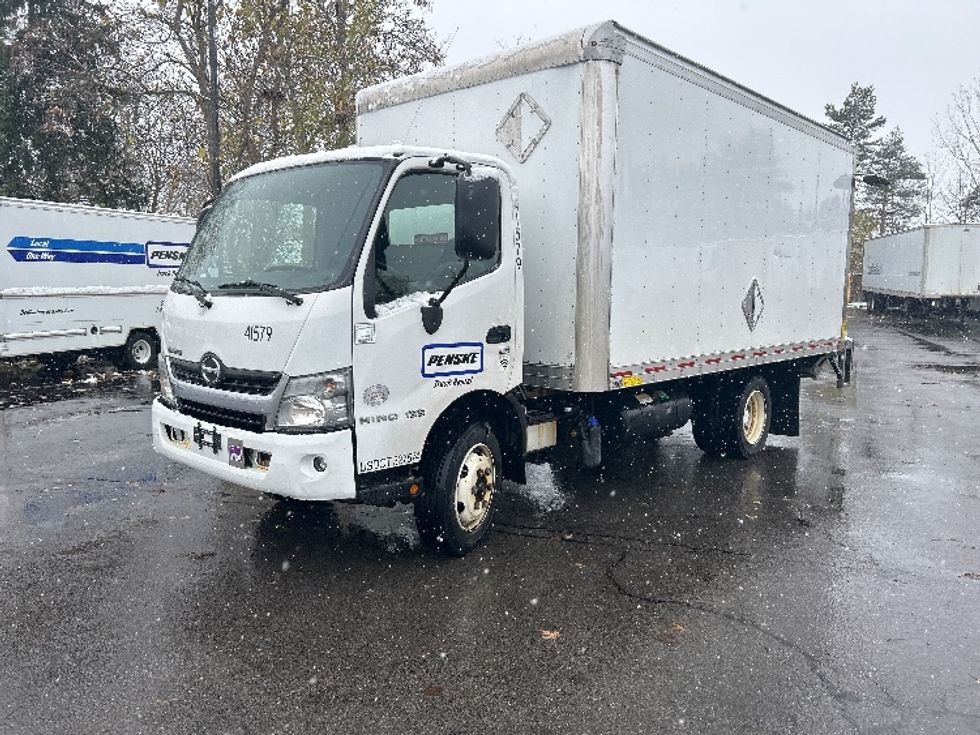 Medium Duty Box Truck-Light and Medium Duty Trucks-Hino-2020-195-Buffalo-NY-110,929\n\t\tmiles-$ 39,500 - Image 3