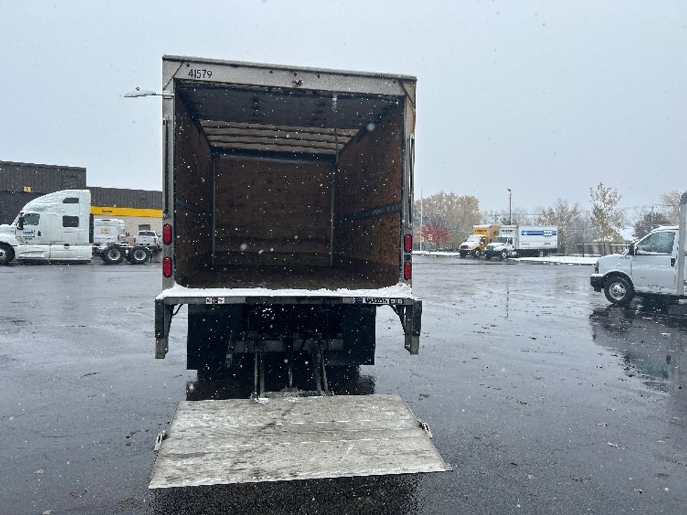 Medium Duty Box Truck-Light and Medium Duty Trucks-Hino-2020-195-Buffalo-NY-110,929\n\t\tmiles-$ 39,500 - Image 9