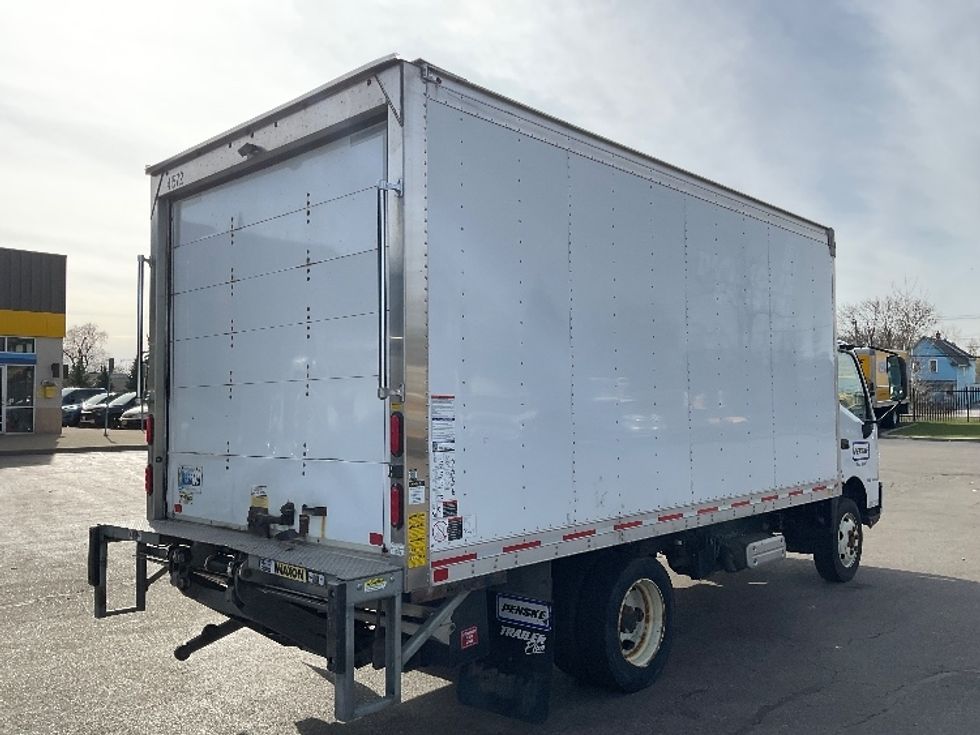 Medium Duty Box Truck-Light and Medium Duty Trucks-Hino-2020-195-Buffalo-NY-118,084\n\t\tmiles-$ 40,250 - Image 13