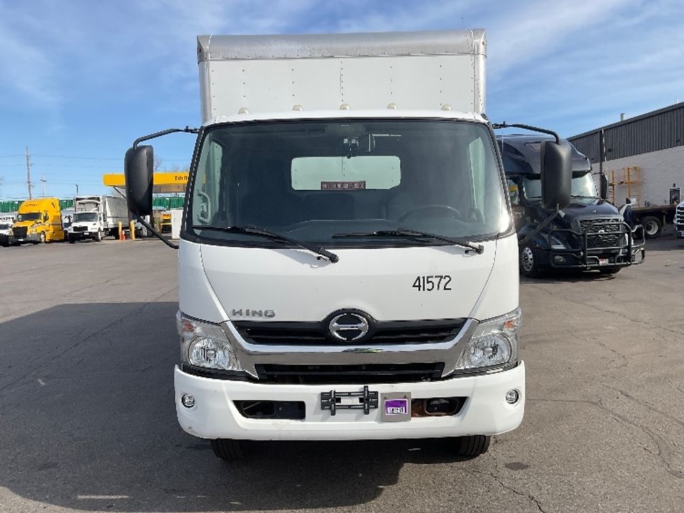 Medium Duty Box Truck-Light and Medium Duty Trucks-Hino-2020-195-Buffalo-NY-118,084\n\t\tmiles-$ 40,250 - Image 2