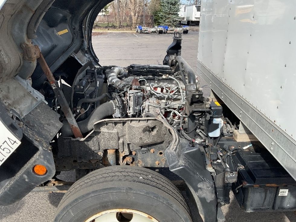 Medium Duty Box Truck-Light and Medium Duty Trucks-Hino-2020-195-Buffalo-NY-118,084\n\t\tmiles-$ 40,250 - Image 24