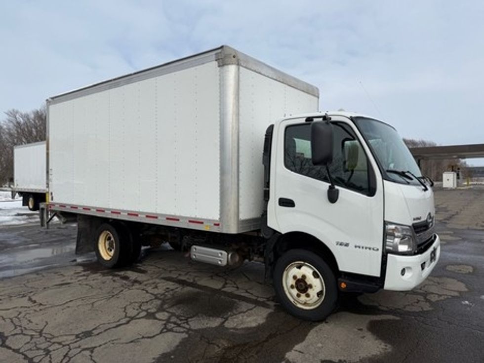 Medium Duty Box Truck-Light and Medium Duty Trucks-Hino-2020-195-Buffalo-NY-127,492\n\t\tmiles-$ 32,250 - Image 1