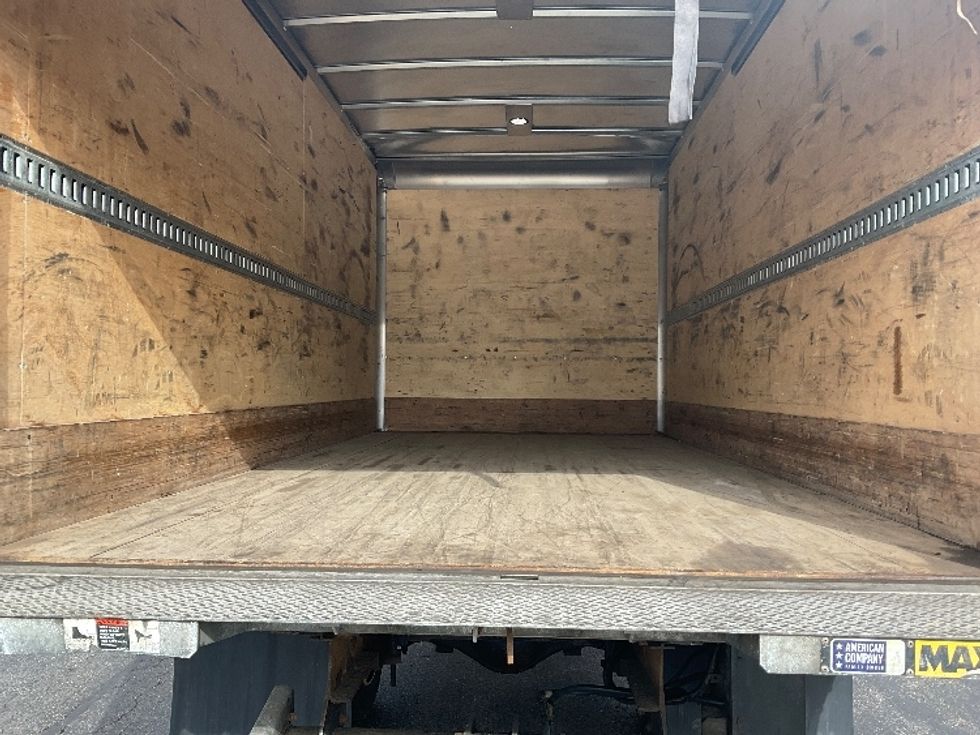 Medium Duty Box Truck-Light and Medium Duty Trucks-Hino-2020-195-Buffalo-NY-96,010\n\t\tmiles-$ 41,000 - Image 10